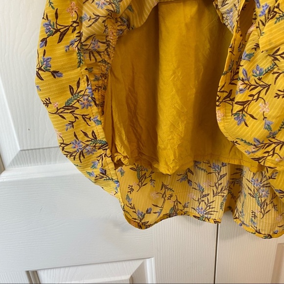 Hayden Mini Floral Surplice Dress Size M - Picture 3 of 15